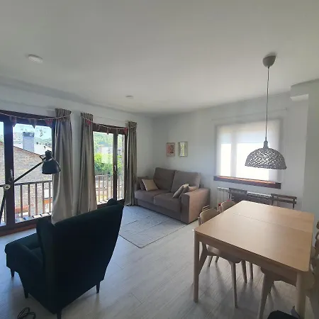 Vut-hu-22-247 Fabuloso Con Vistas A La Montana El Abedul Luga 23 Castiello de Jaca